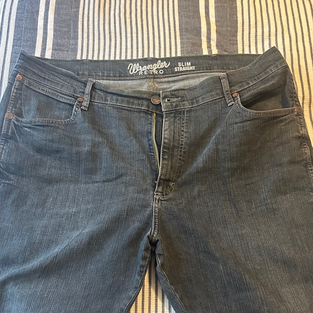 Wrangler Retro Slim Straight Men's Jeans - Dark Wash Blue
